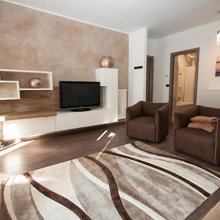 Il Golfo Apartment เลนโน ภายนอก รูปภาพ
