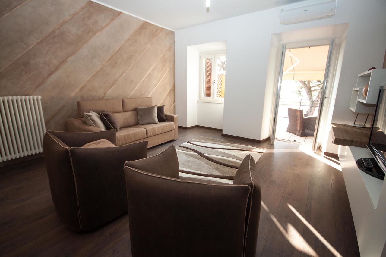 Il Golfo Apartment เลนโน ภายนอก รูปภาพ